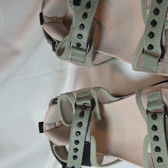 ASH SANDAL Green and Cream - Picture 9 of 10